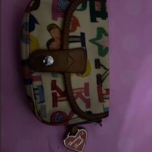 Dooney and bourke wallet.